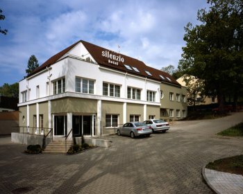 HOTEL SILENZIO