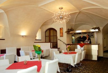 HOTEL GRAND
