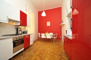 DLOUHA APARTMENTS