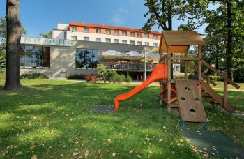 PARKHOTEL HLUBOKÁ NAD VLTAVOU