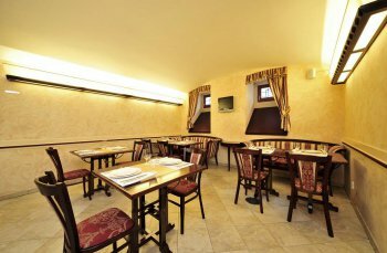 Amigo City Centre Hotel