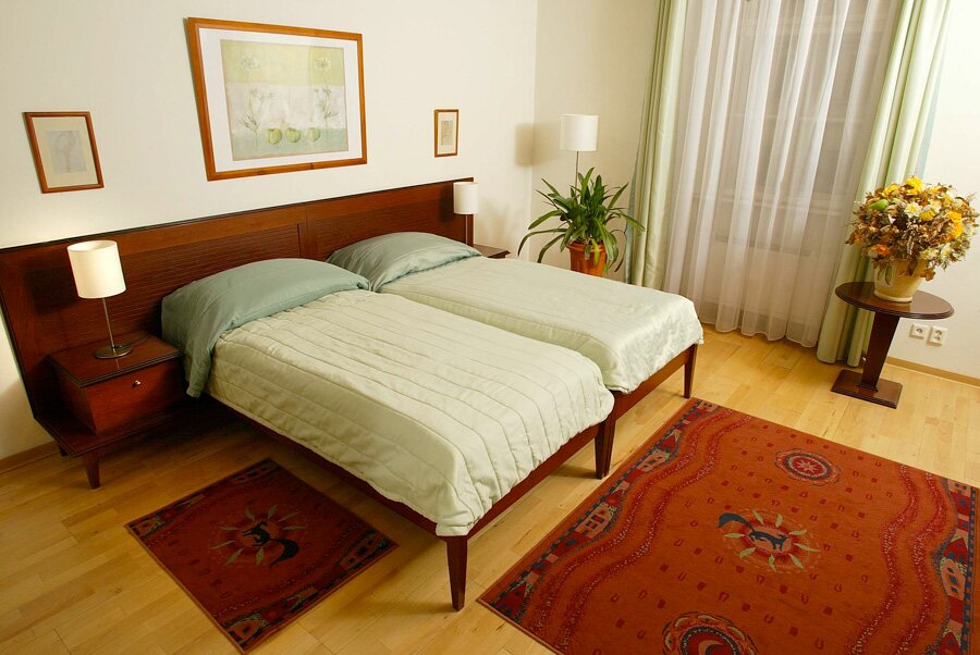 Hotel Lippert ~ Vocabulario Cuarto De Hotel Hotel Lippert ~ Vocabulario Cuarto De Hotel